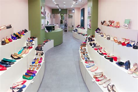 negozio scarpe angri